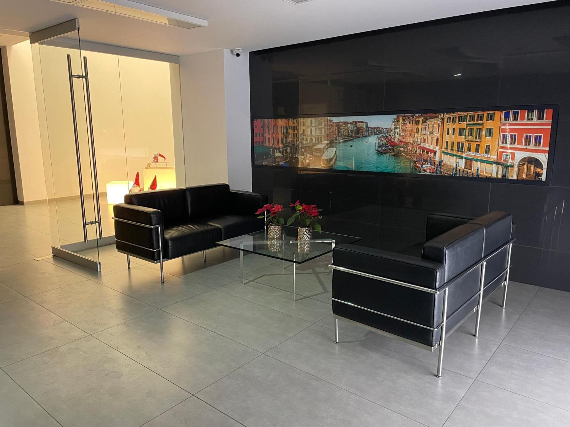 Wenecjanska Comfort Apartment, Free Parking, Self Check-in 24h Apartment